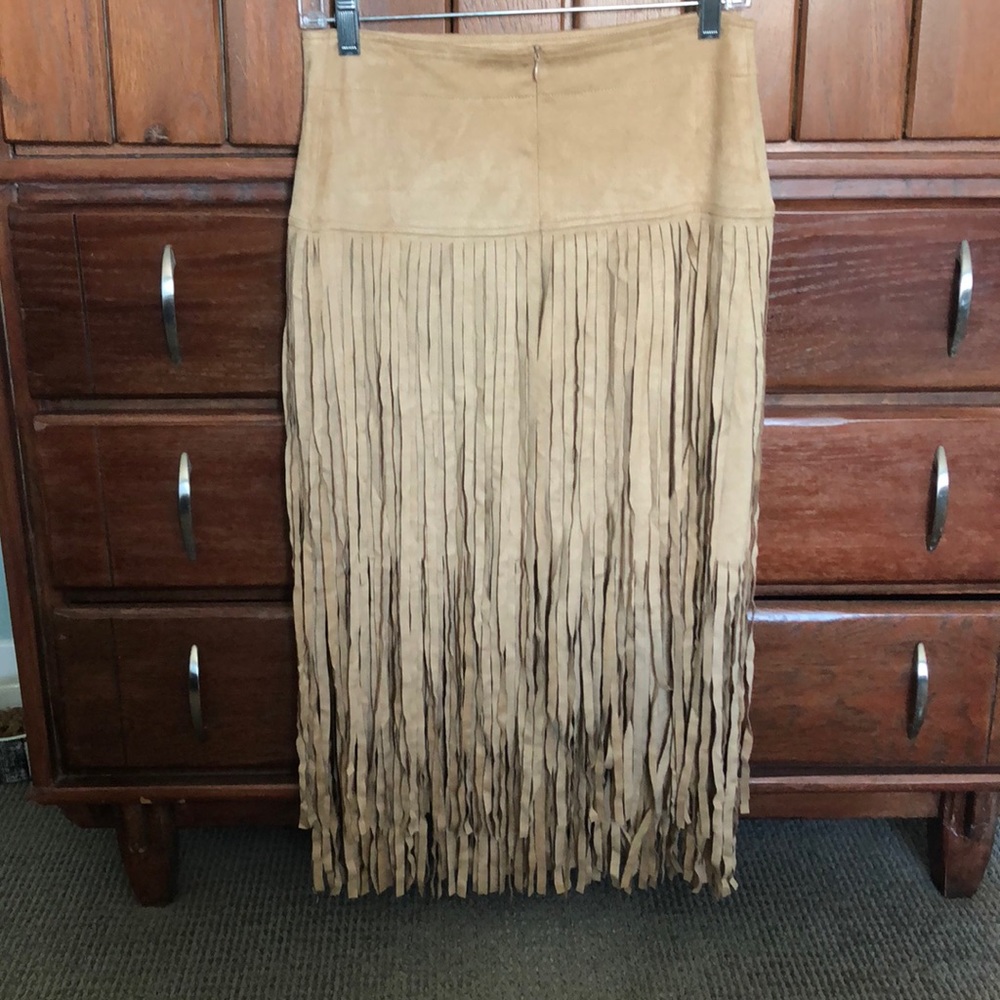 Cute suede like fringed skirt